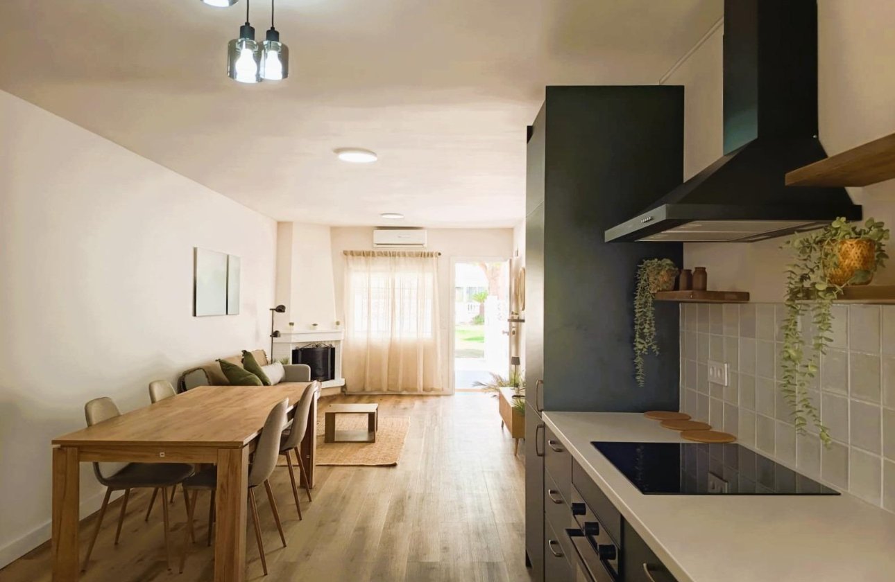Resale - Bungalow -
Orihuela Costa - Costa Blanca