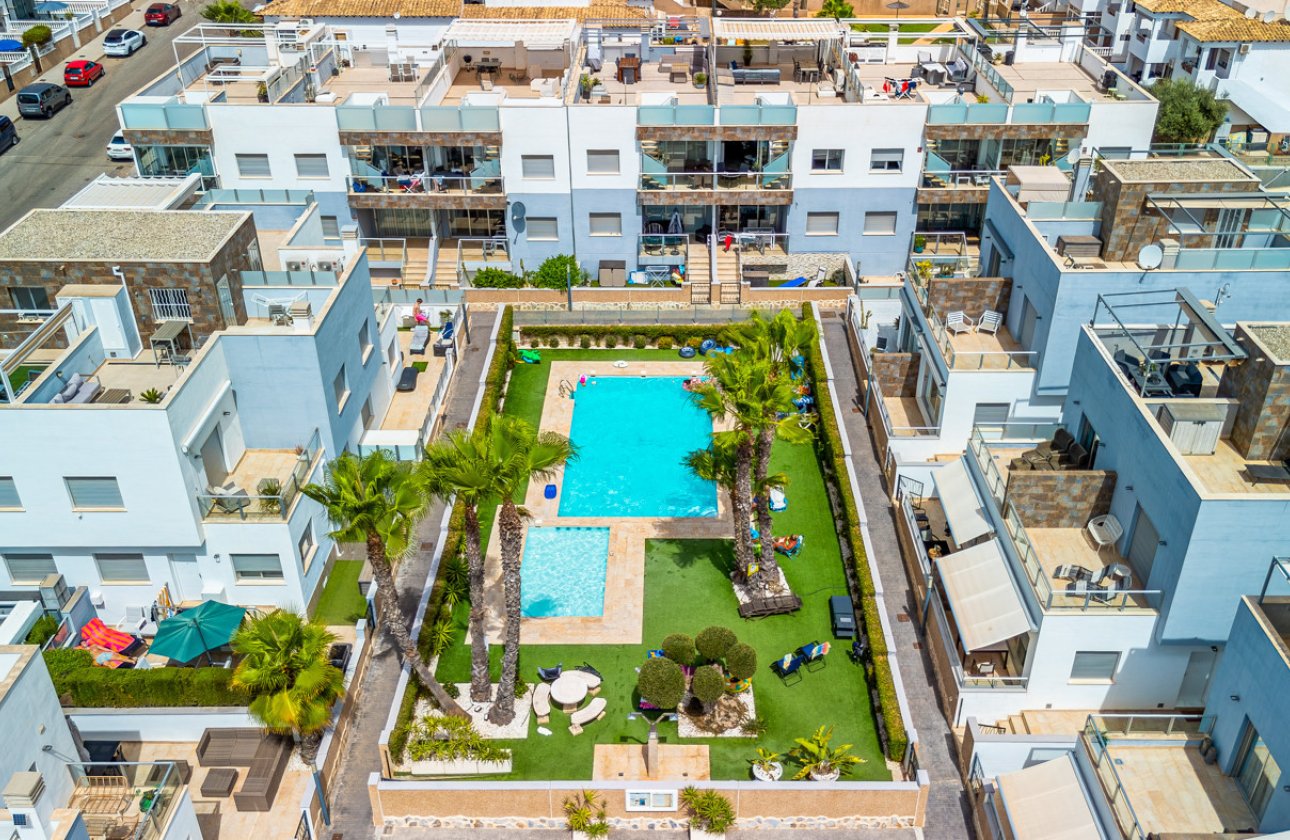 Resale - Bungalow -
Orihuela Costa - Costa Blanca