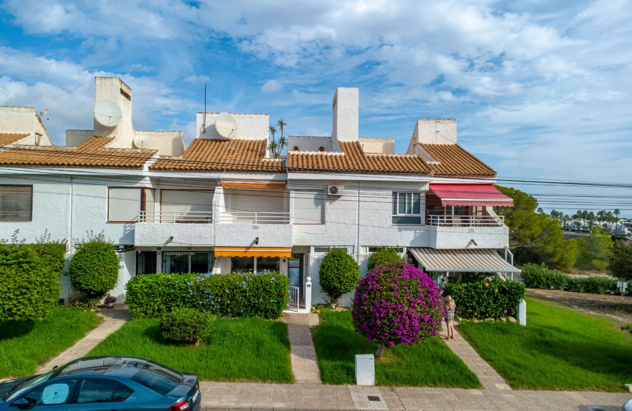 Resale - Bungalow -
Orihuela Costa - Costa Blanca