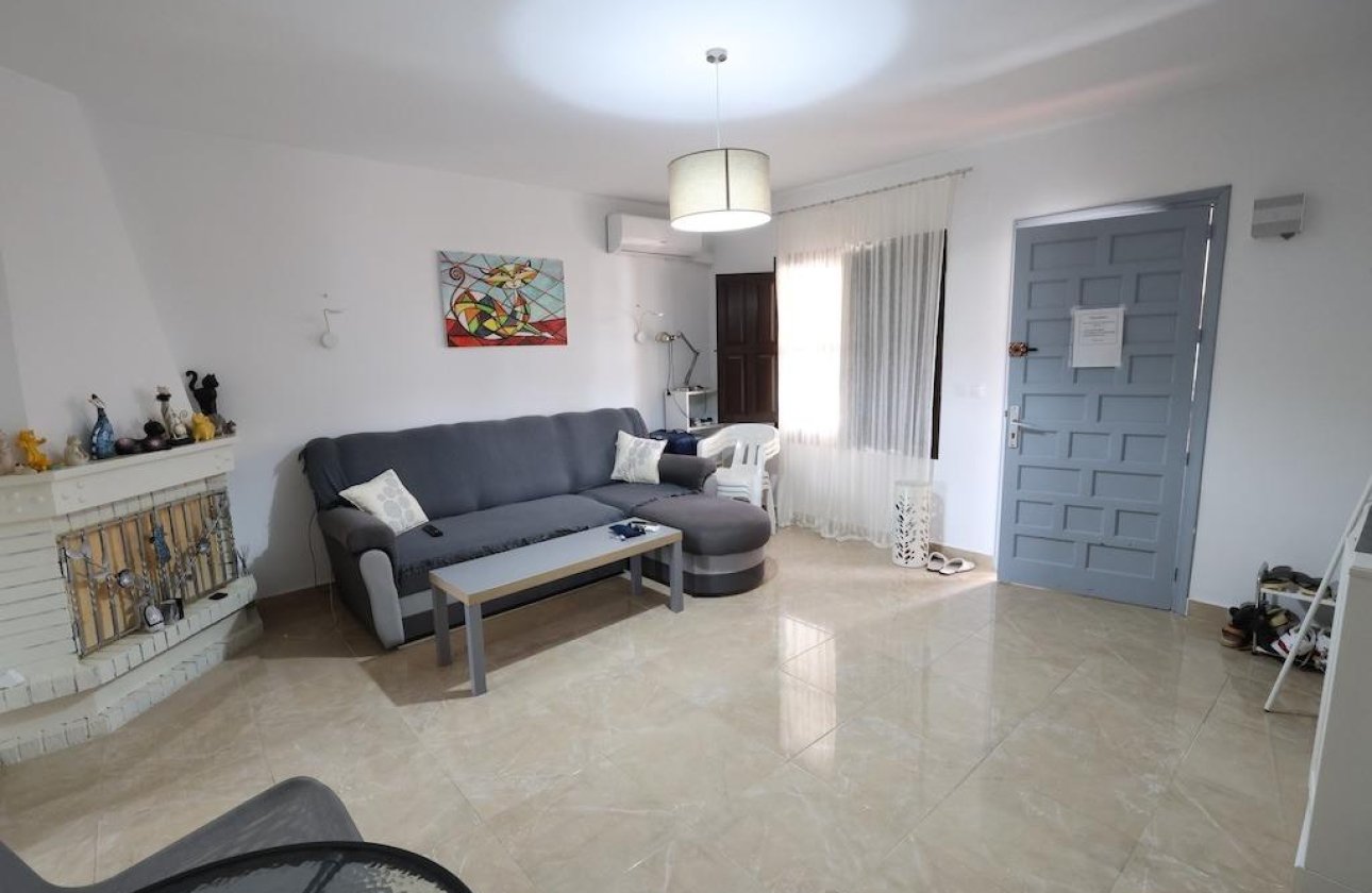 Resale - Bungalow -
Orihuela Costa - Costa Blanca
