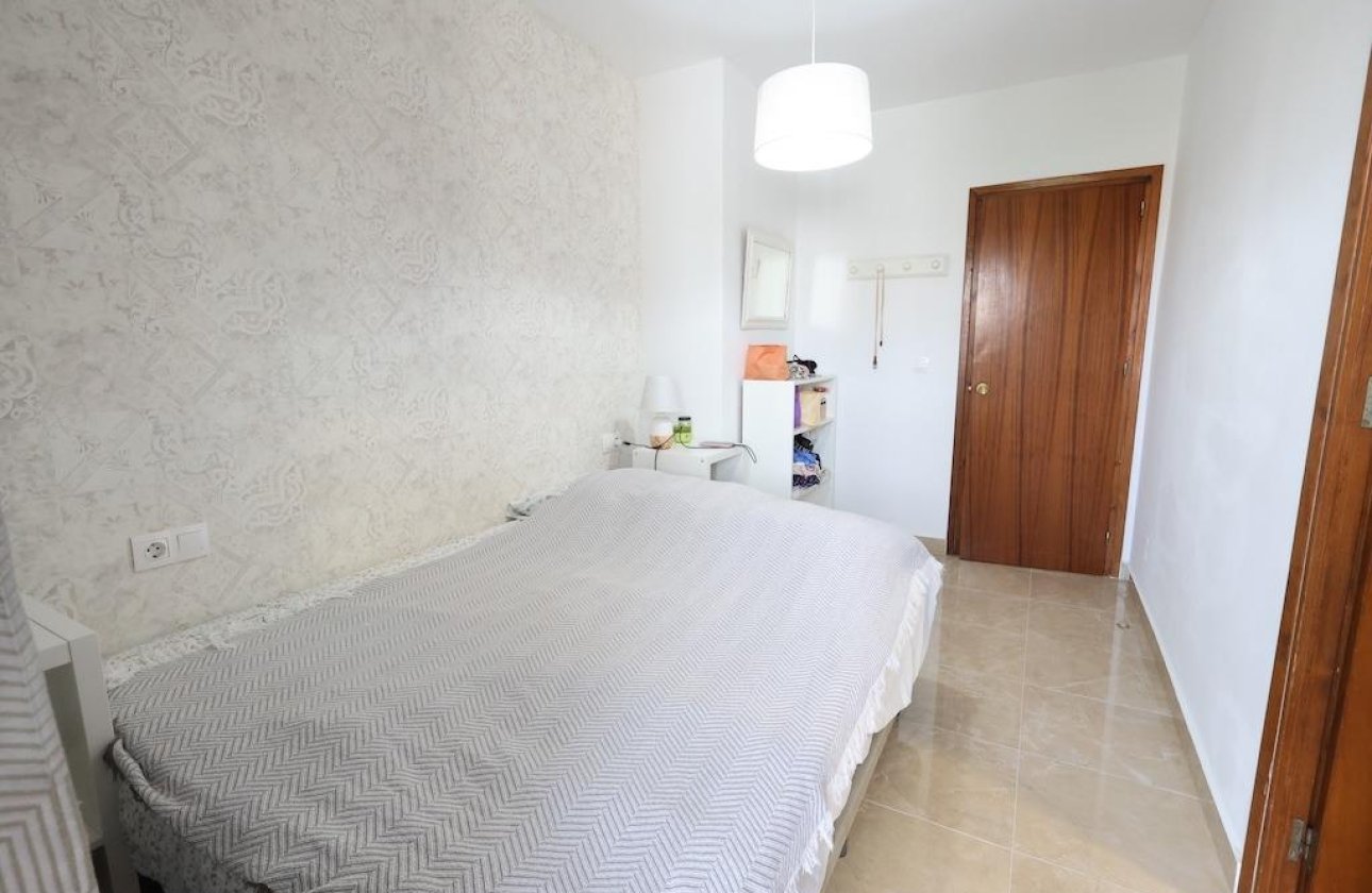 Resale - Bungalow -
Orihuela Costa - Costa Blanca