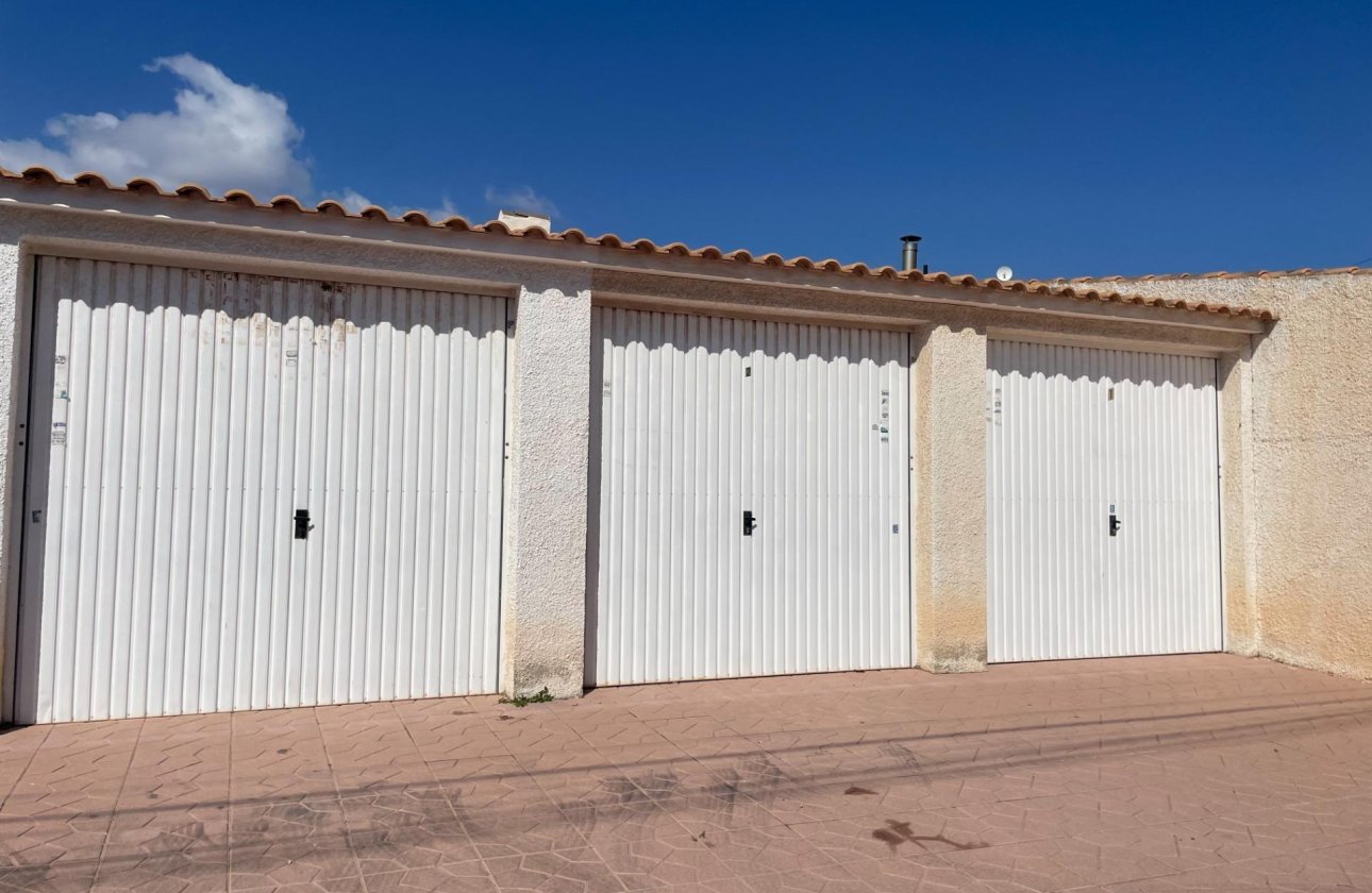Resale - Bungalow -
Orihuela Costa - La Regia