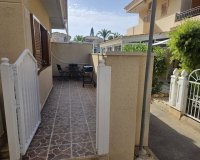 Resale - Bungalow -
Orihuela Costa - La Zenia