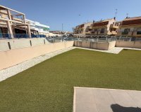 Resale - Bungalow -
Orihuela Costa - La Zenia