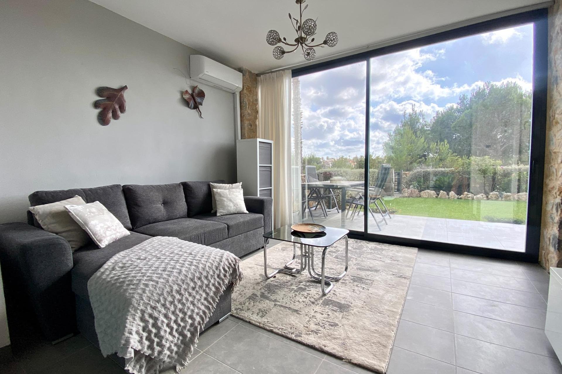 Resale - Bungalow -
Orihuela Costa - Las Ramblas