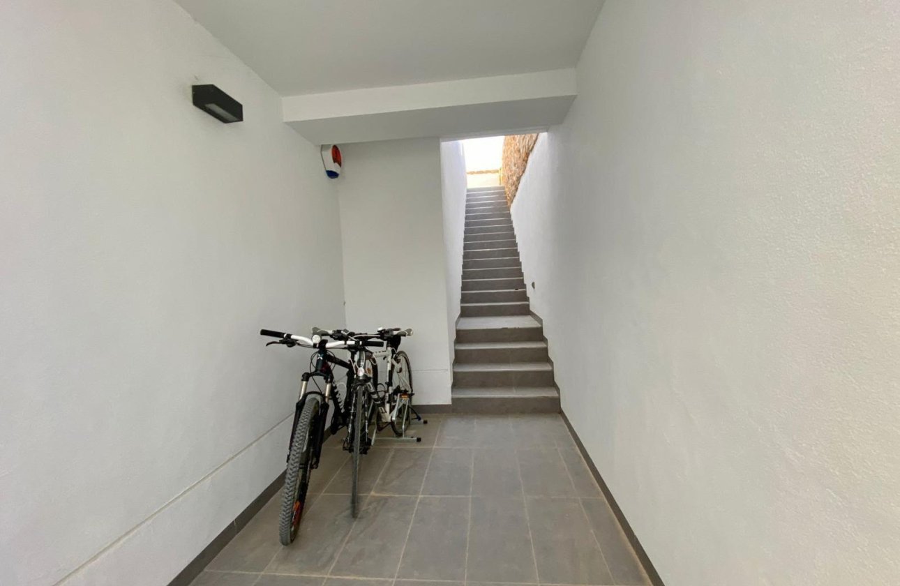 Resale - Bungalow -
Orihuela Costa - Las Ramblas