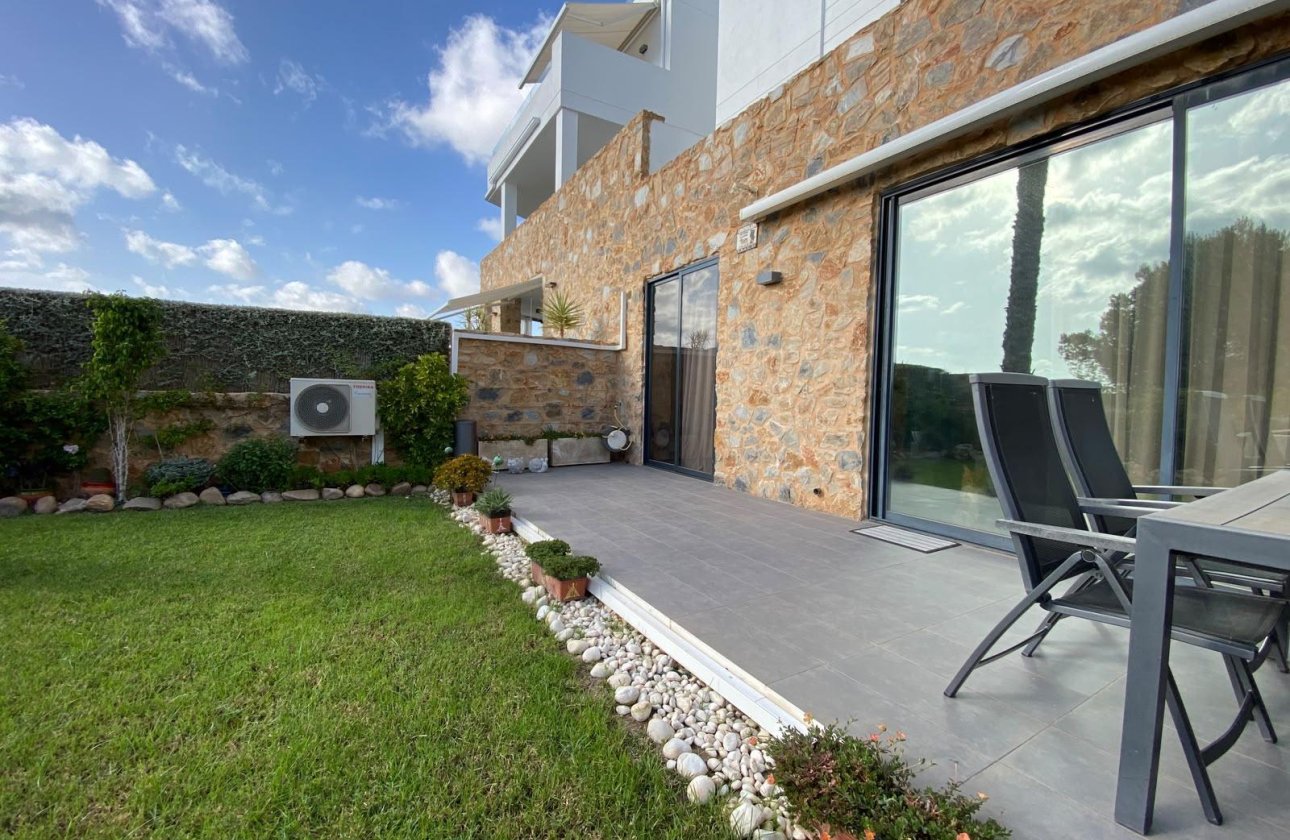 Resale - Bungalow -
Orihuela Costa - Las Ramblas