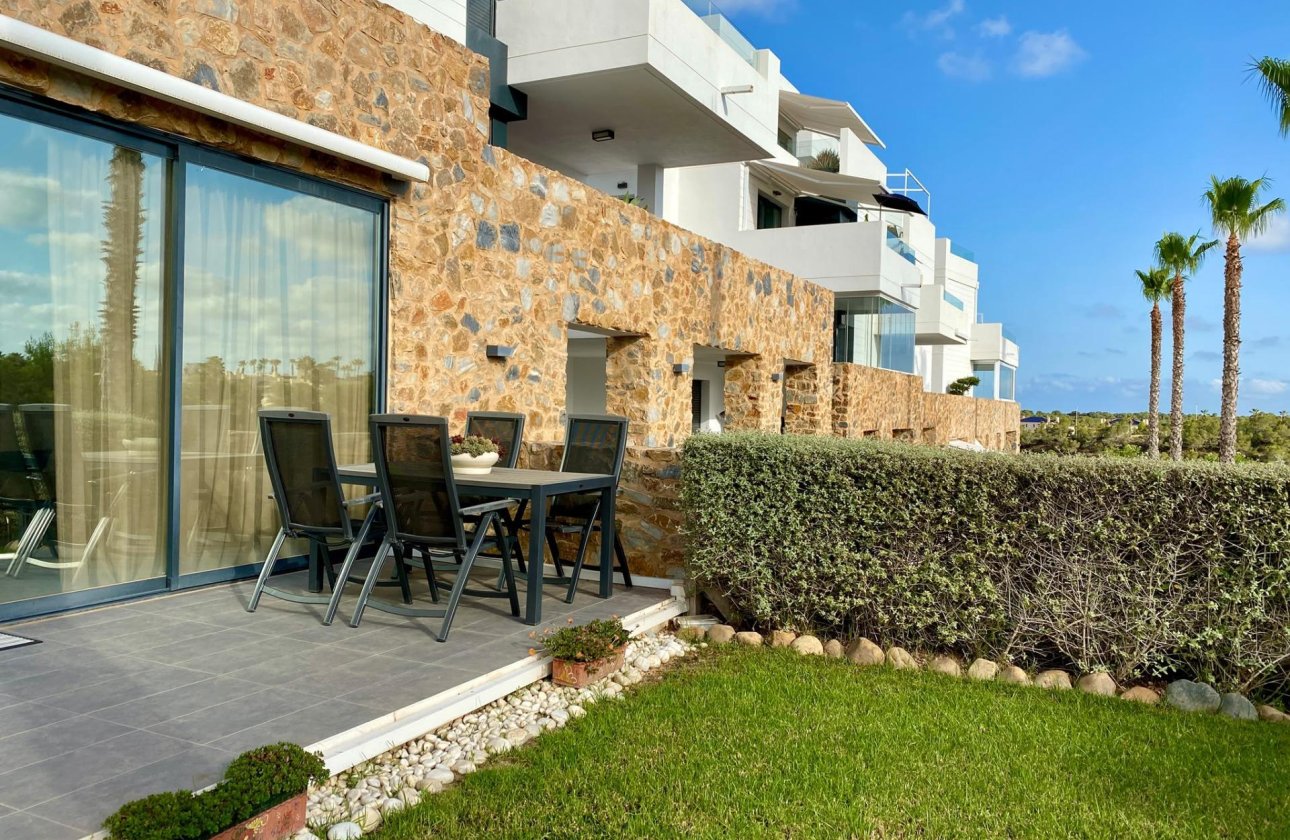 Resale - Bungalow -
Orihuela Costa - Las Ramblas