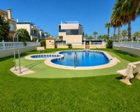 Resale - Bungalow -
Orihuela Costa - Lomas de Cabo Roig