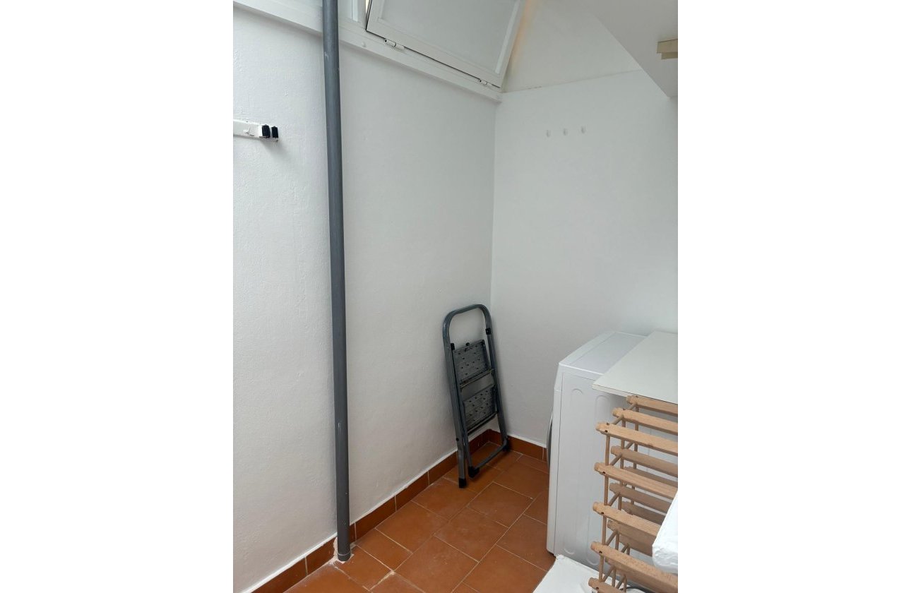 Resale - Bungalow -
Orihuela Costa - Los Almendros-la Florida