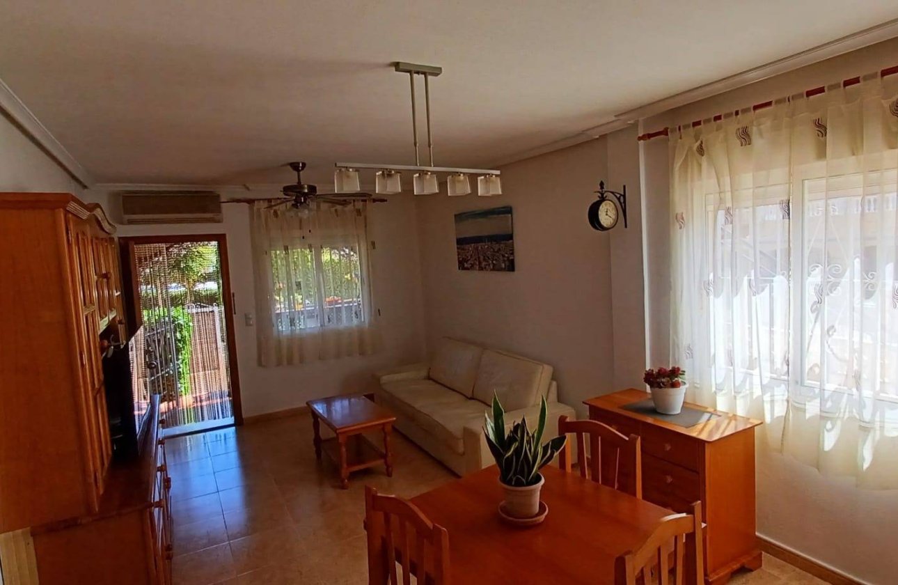 Resale - Bungalow -
Orihuela Costa - Los Almendros-la Florida