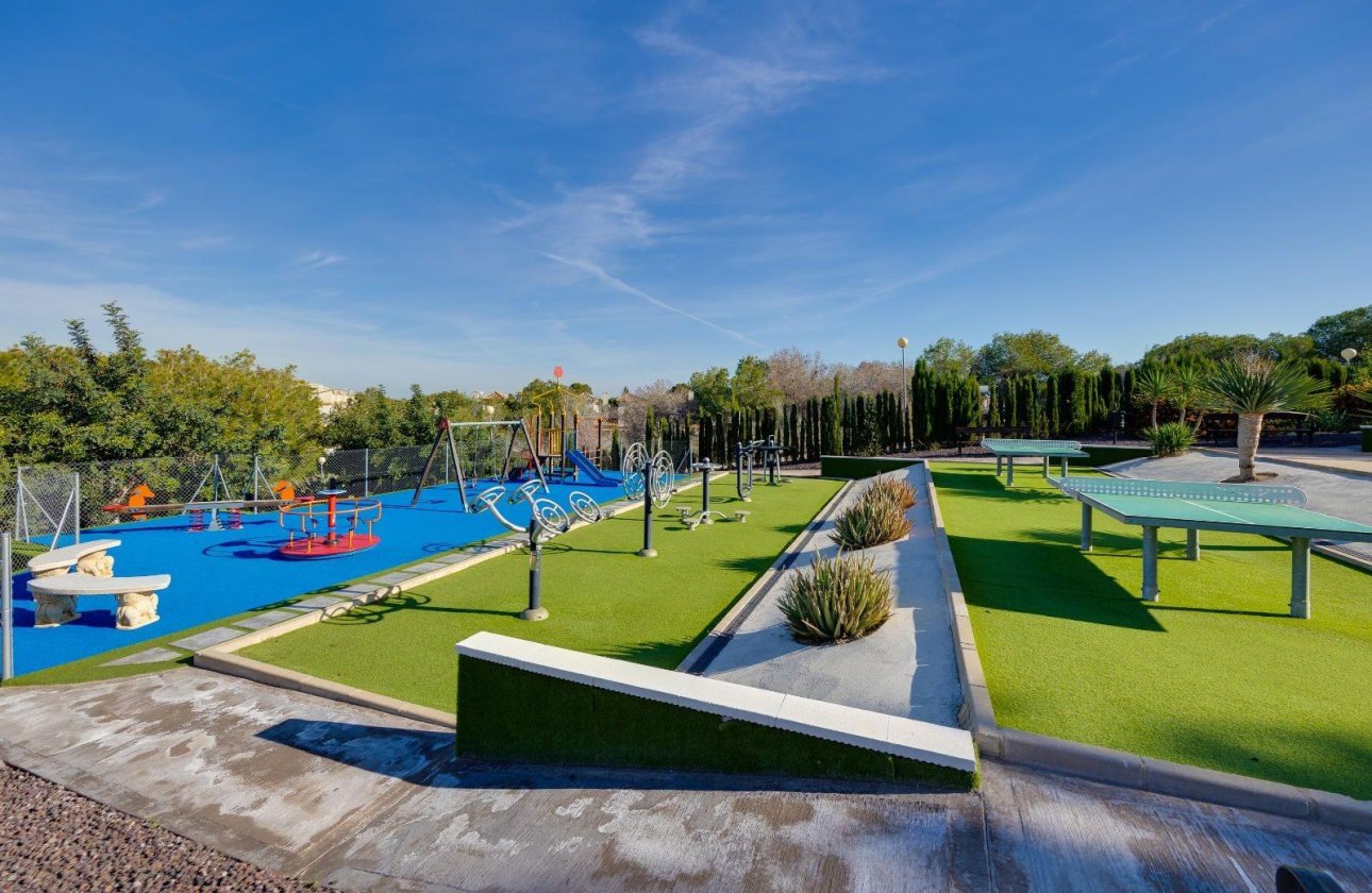 Resale - Bungalow -
Orihuela Costa - Los Altos