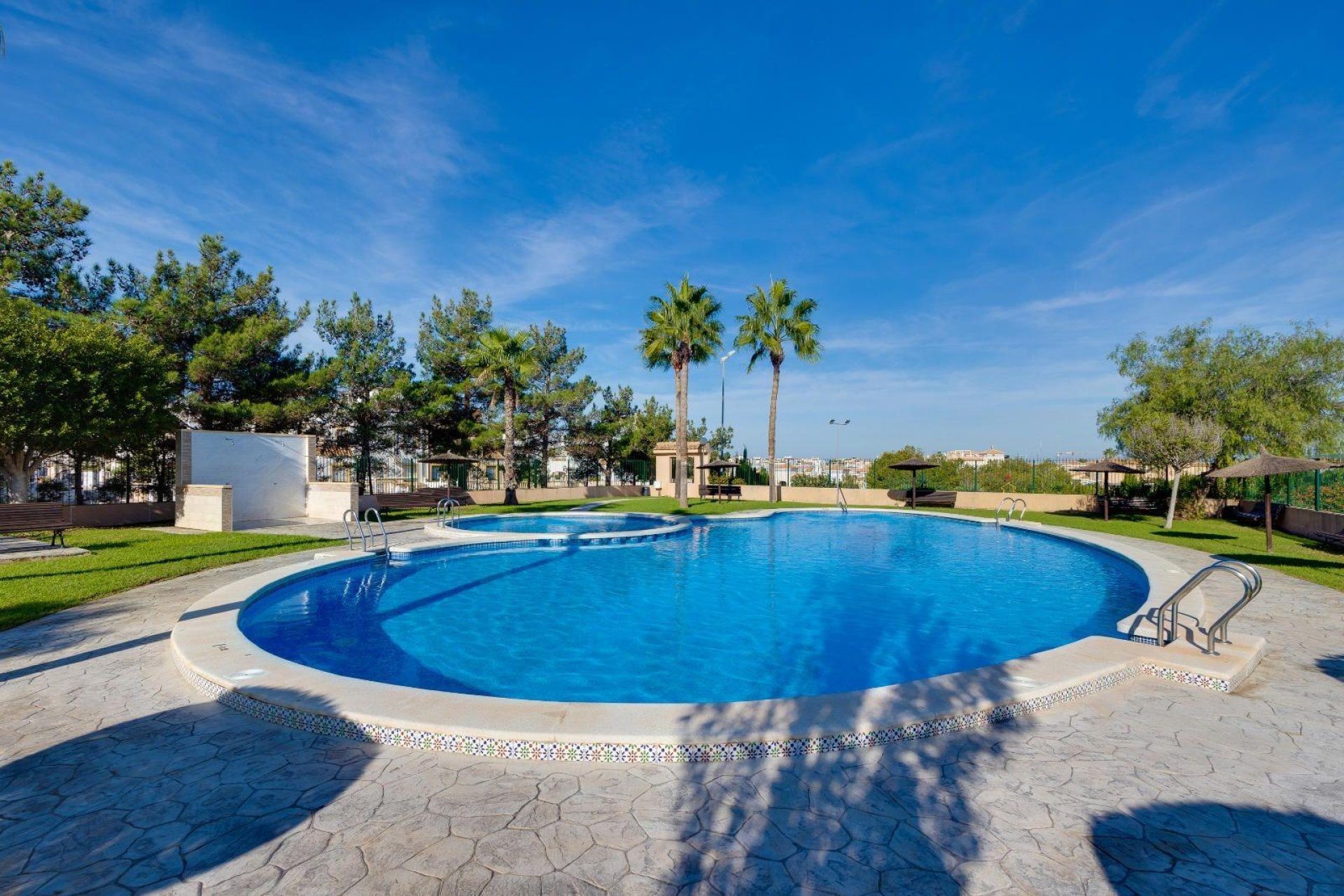 Resale - Bungalow -
Orihuela Costa - Los Altos