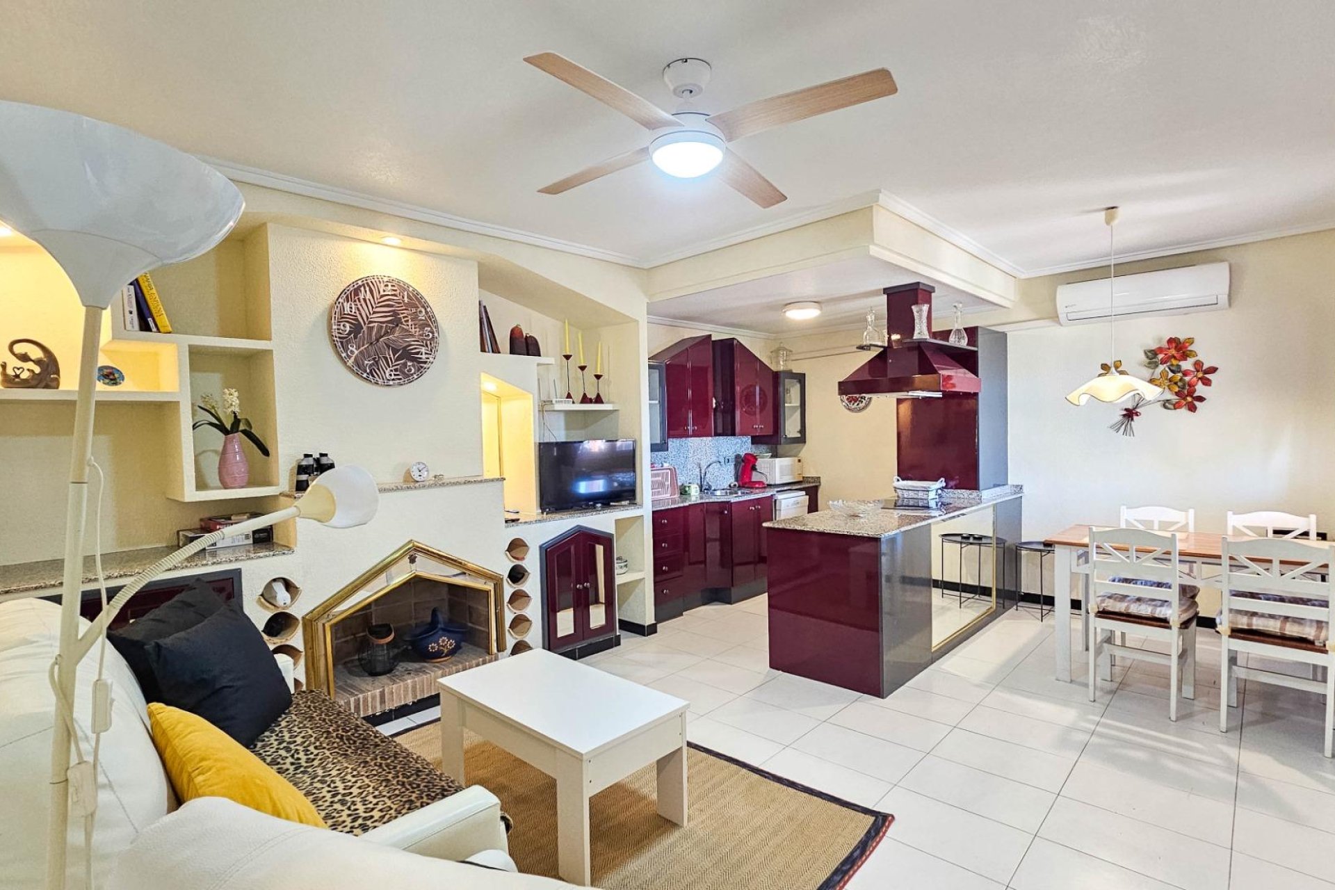 Resale - Bungalow -
Orihuela Costa - Los Altos