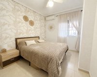 Resale - Bungalow -
Orihuela Costa - Los Altos