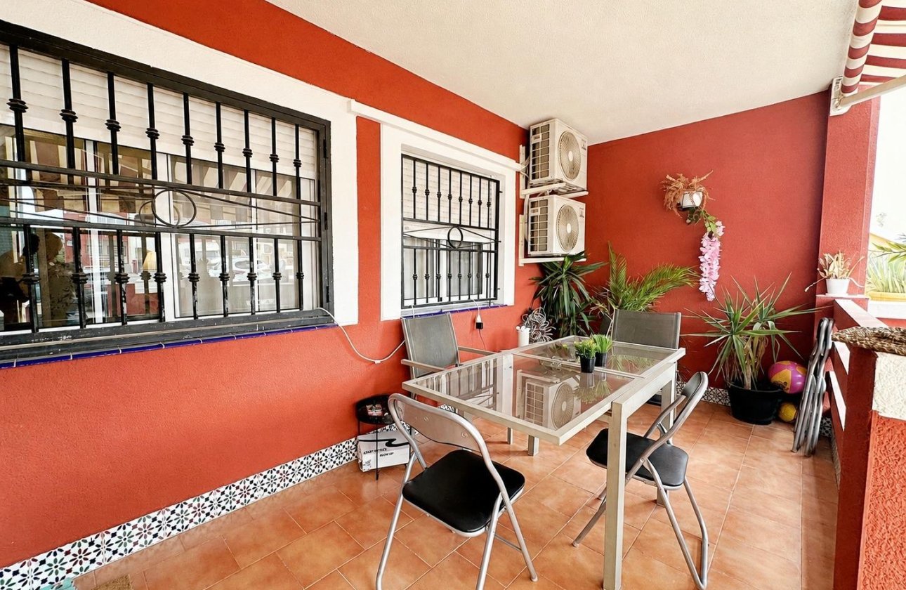 Resale - Bungalow -
Orihuela Costa - Los Altos