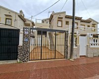Resale - Bungalow -
Orihuela Costa - Punta Prima