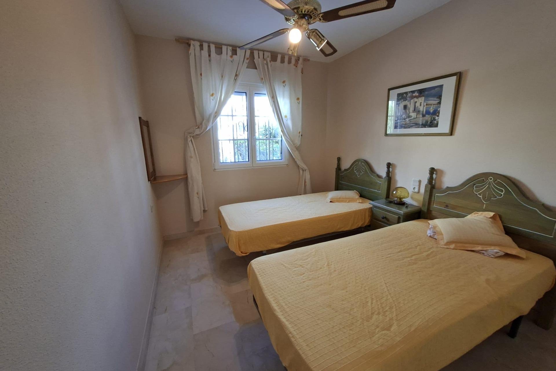 Resale - Bungalow -
Orihuela Costa - Villamartín-las Filipinas