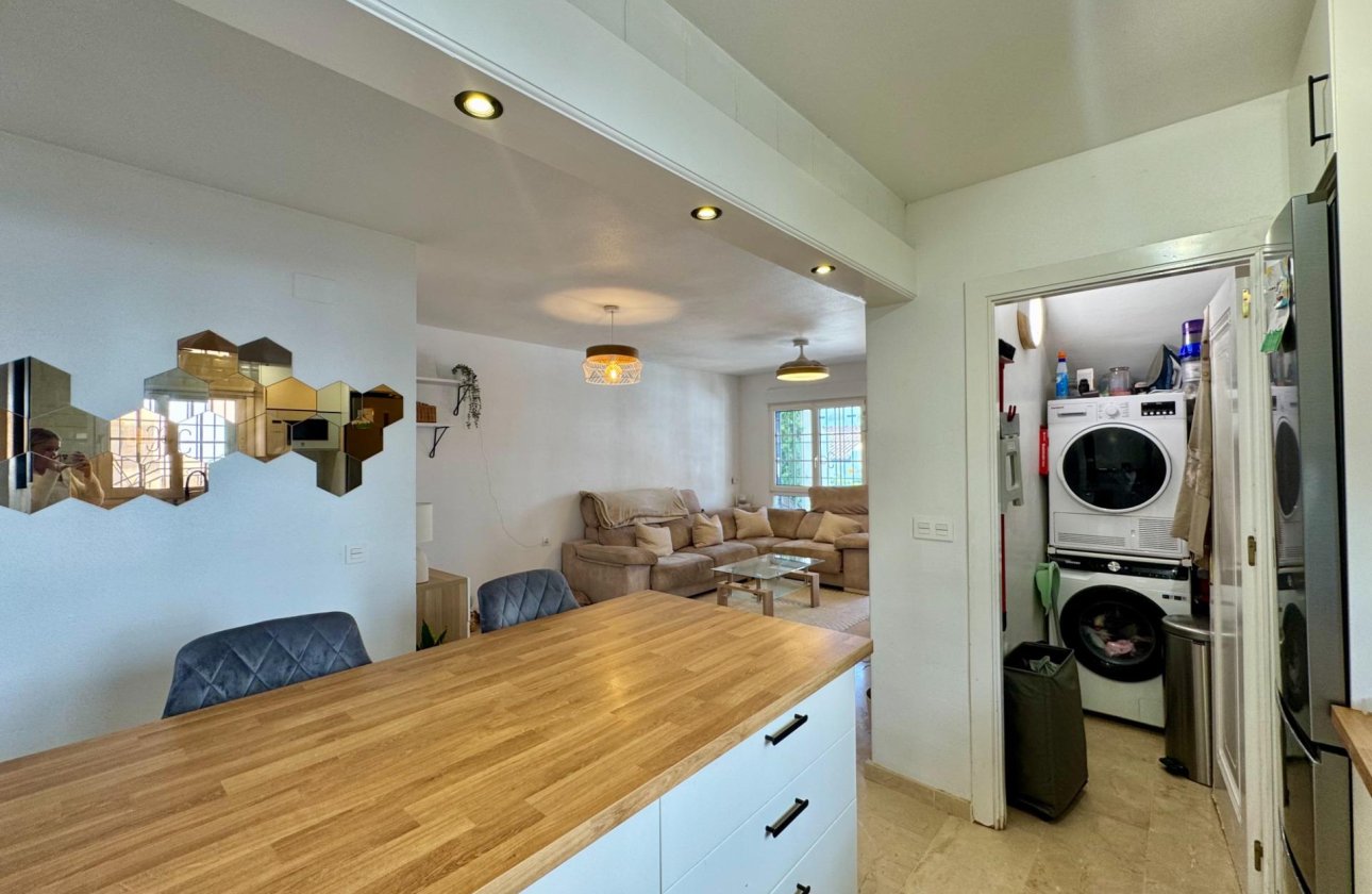 Resale - Bungalow -
Orihuela Costa - Villamartín-las Filipinas