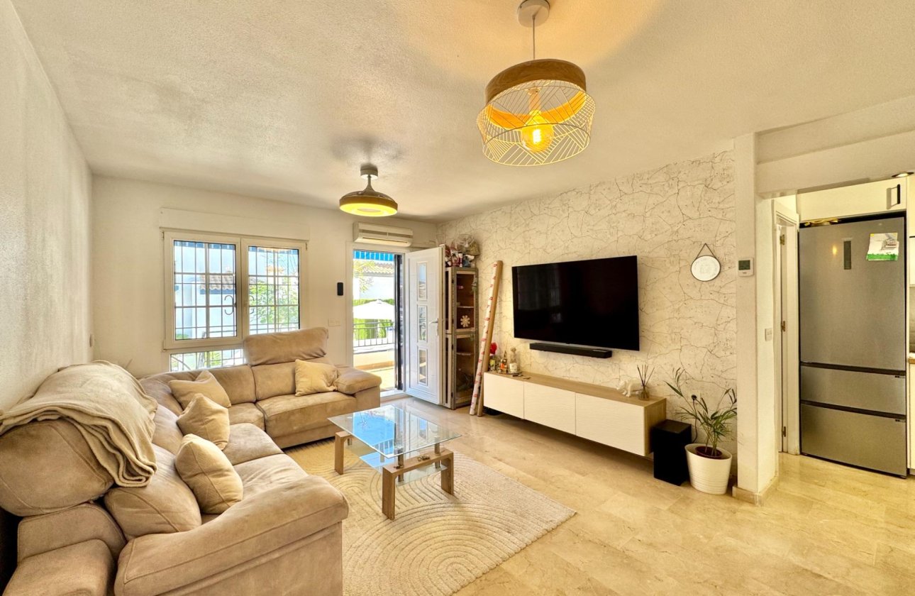 Resale - Bungalow -
Orihuela Costa - Villamartín-las Filipinas