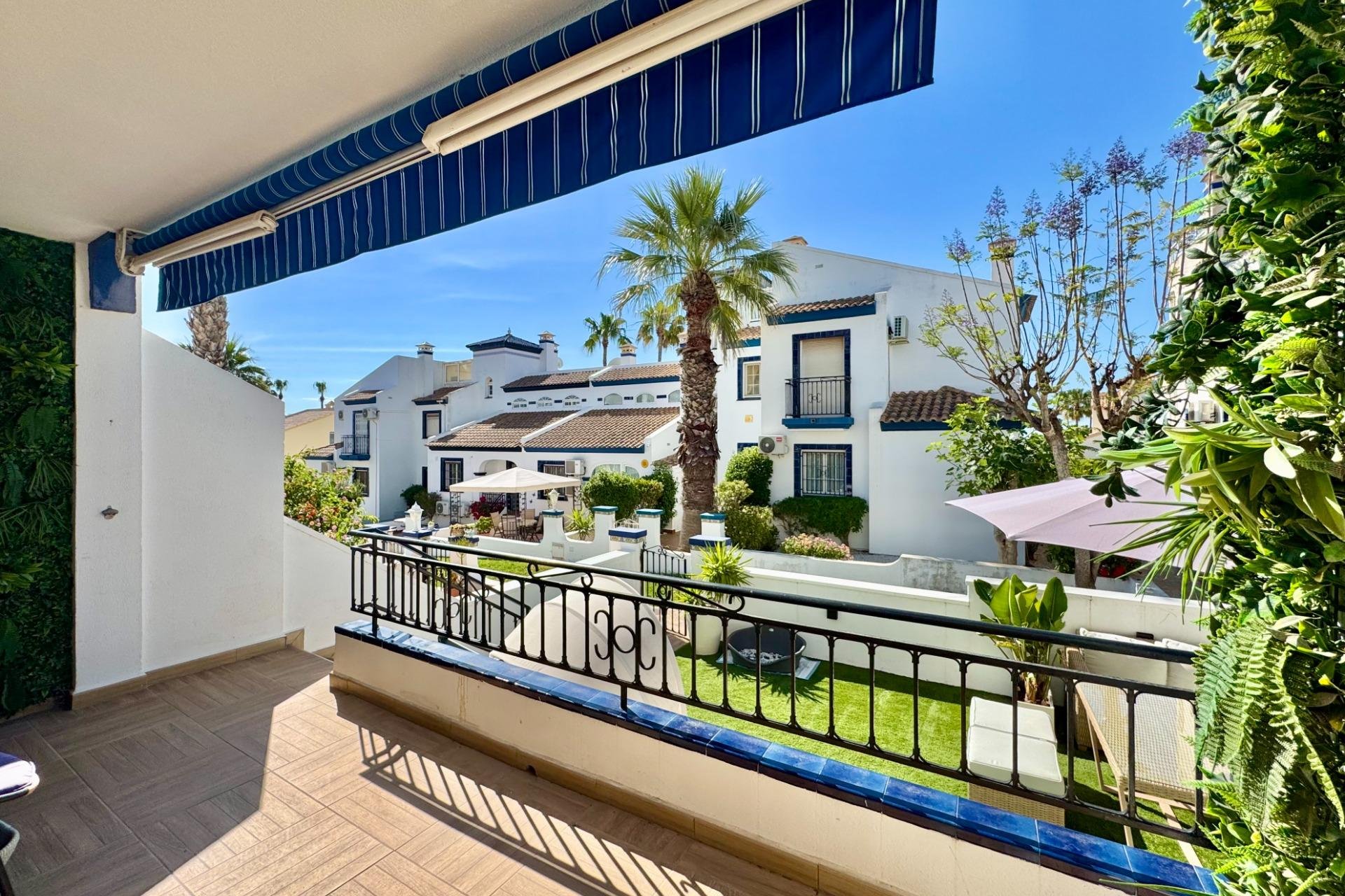 Resale - Bungalow -
Orihuela Costa - Villamartín-las Filipinas