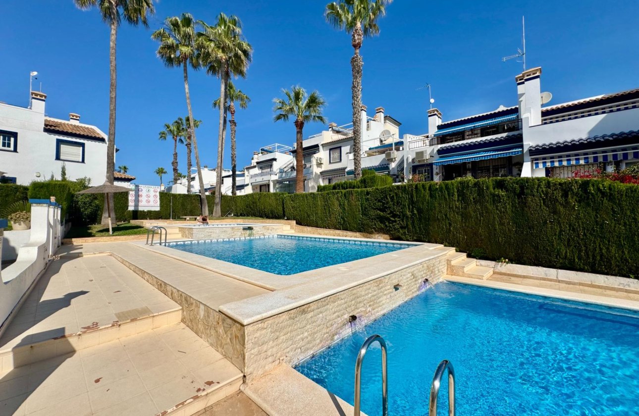 Resale - Bungalow -
Orihuela Costa - Villamartín-las Filipinas