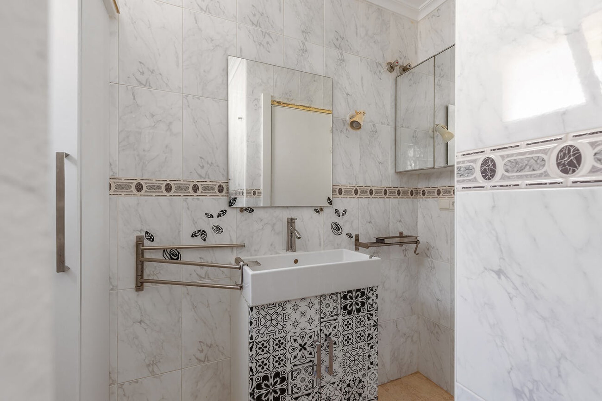 Resale - Bungalow -
Orihuela Costa