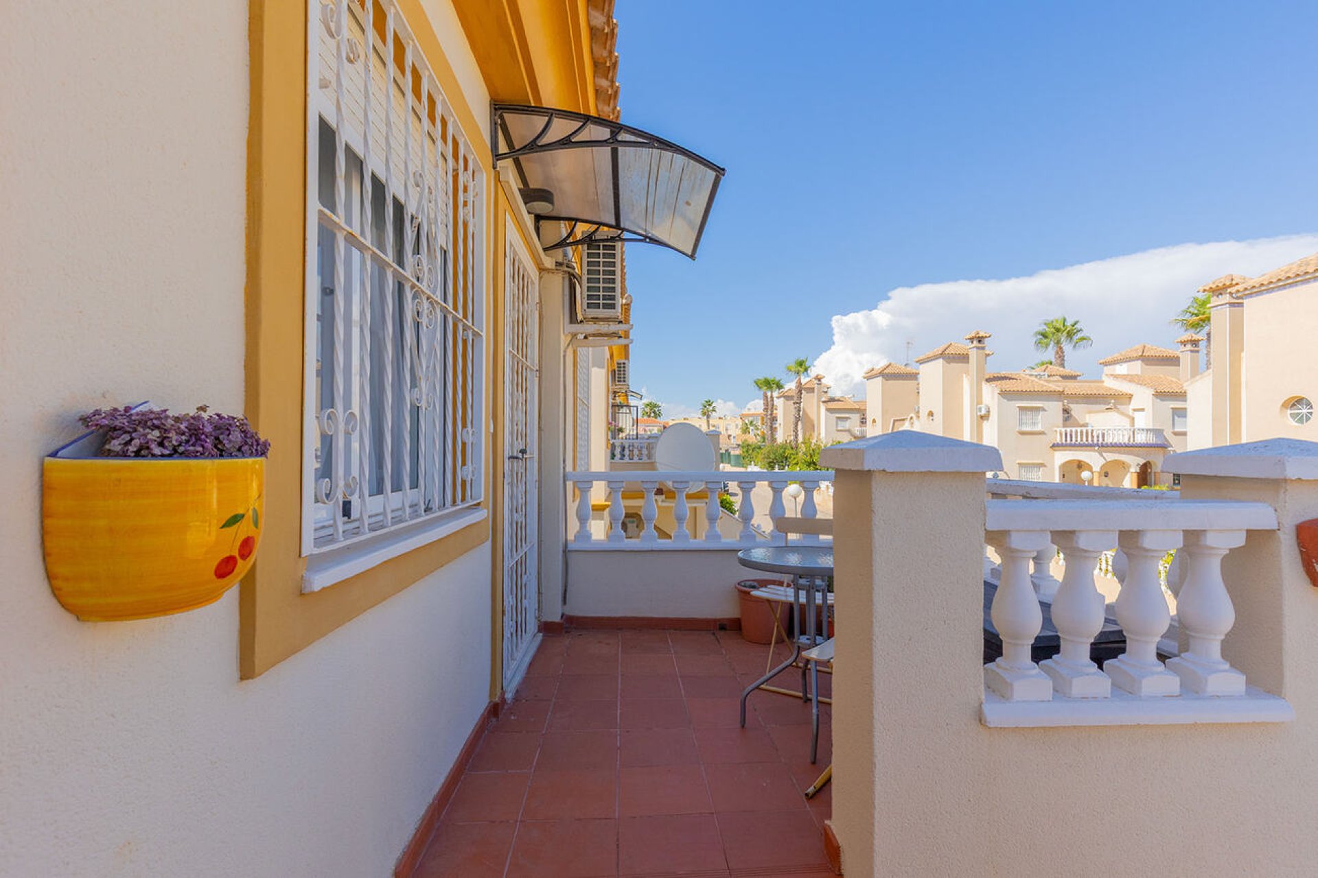 Resale - Bungalow -
Orihuela Costa