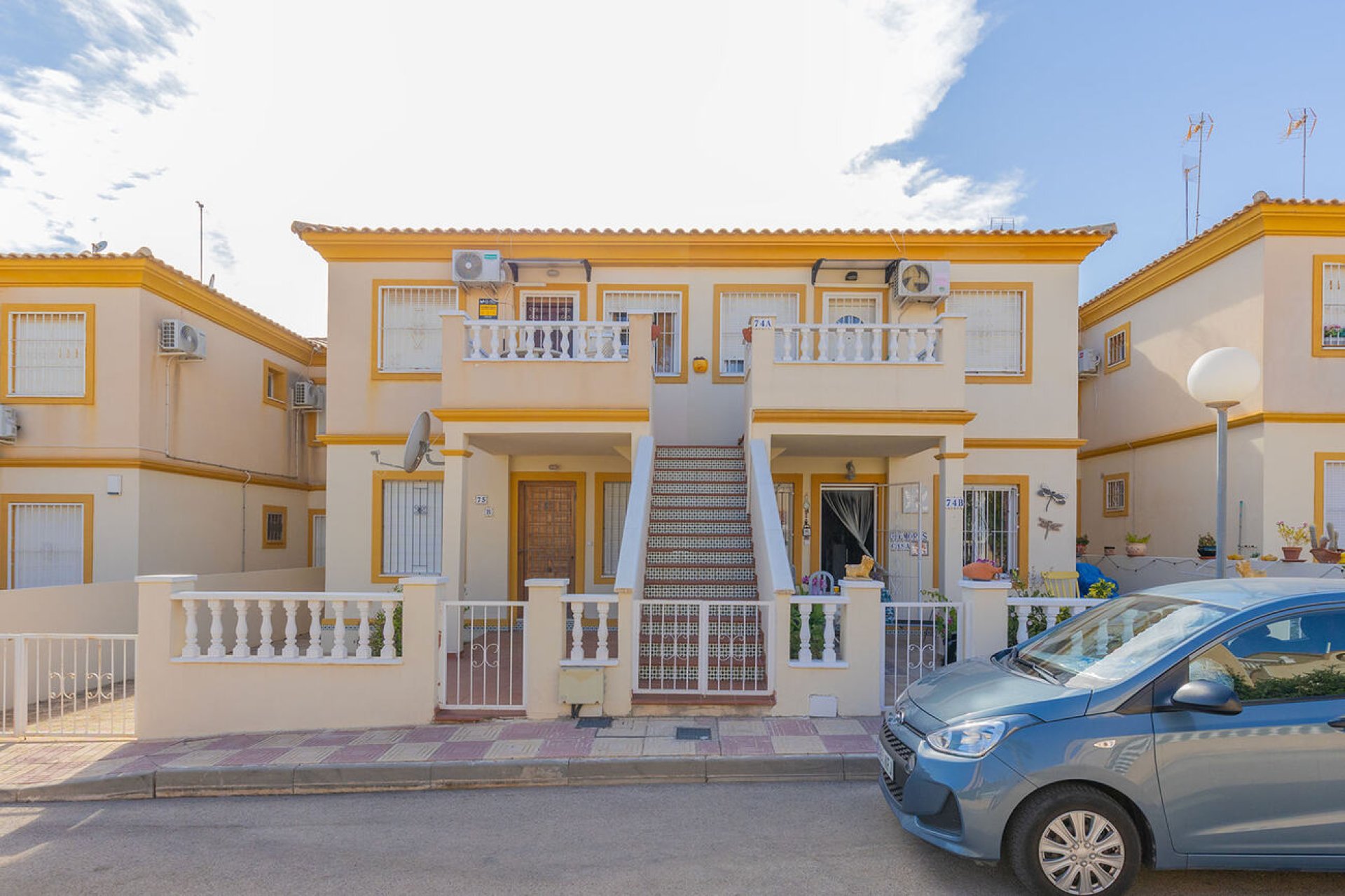 Resale - Bungalow -
Orihuela Costa