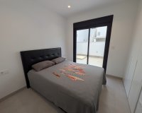 Resale - Bungalow -
Pilar de la Horadada - Costa Blanca