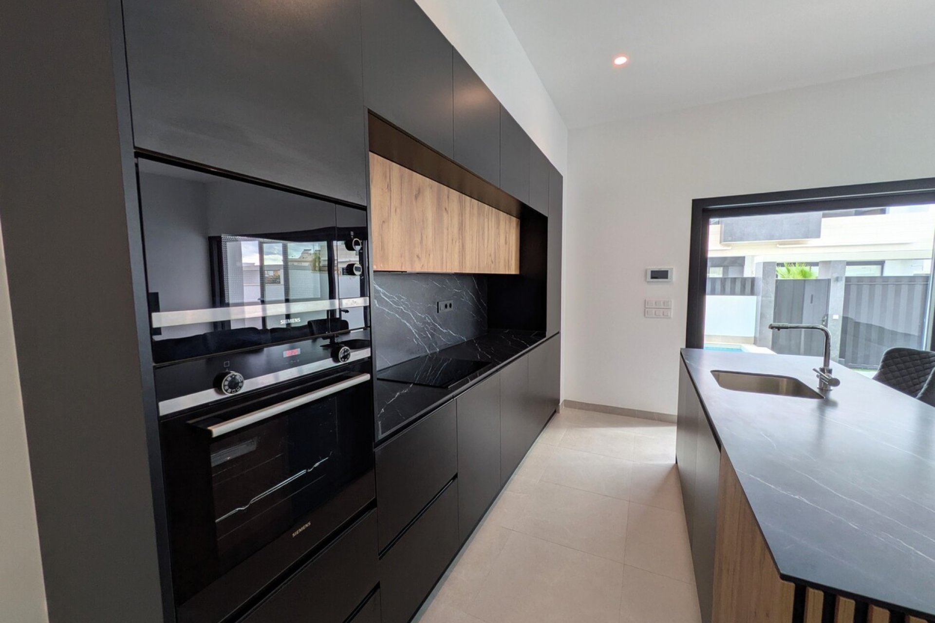 Resale - Bungalow -
Pilar de la Horadada - Costa Blanca