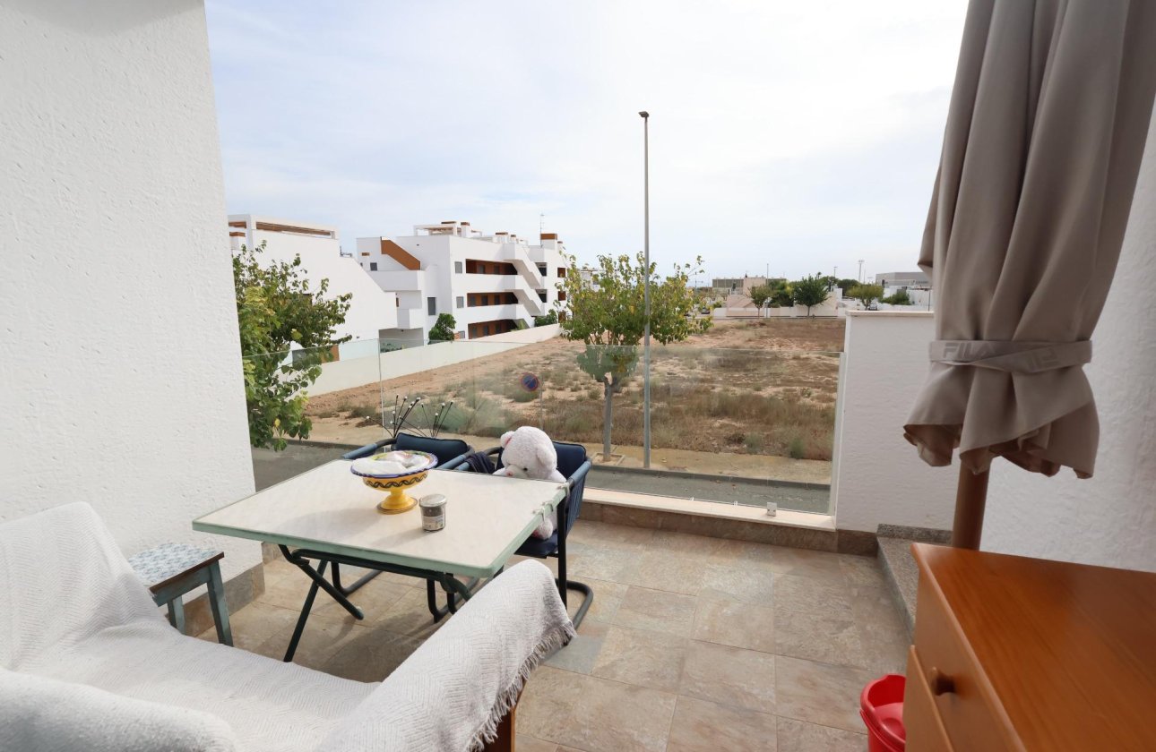 Resale - Bungalow -
Pilar de la Horadada - Costa Blanca