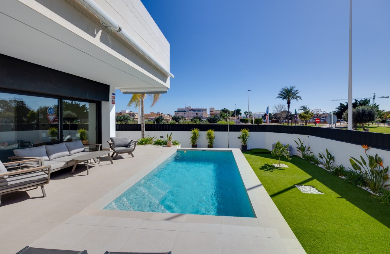 Resale - Bungalow -
Pilar de la Horadada - Costa Blanca