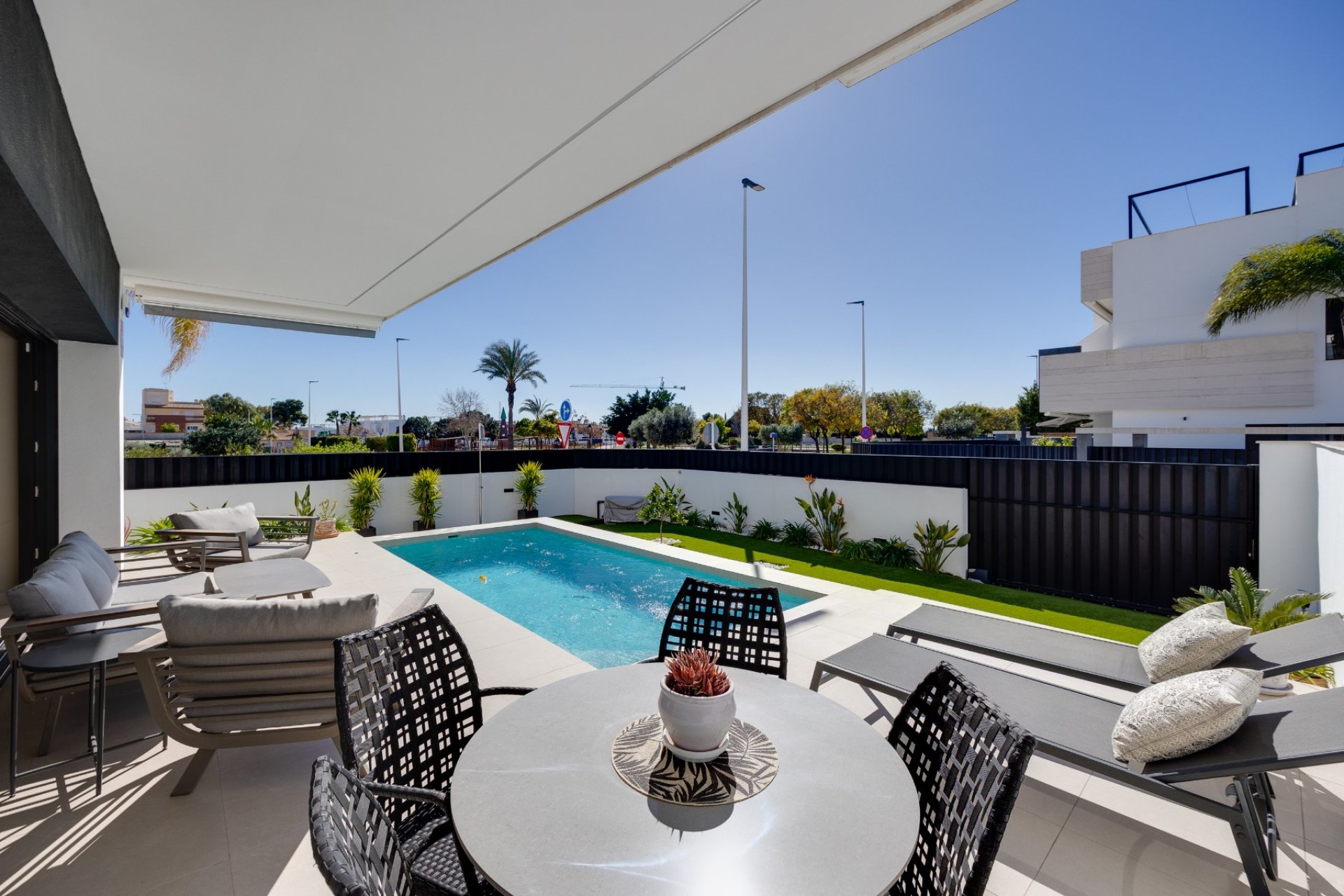 Resale - Bungalow -
Pilar de la Horadada - Costa Blanca