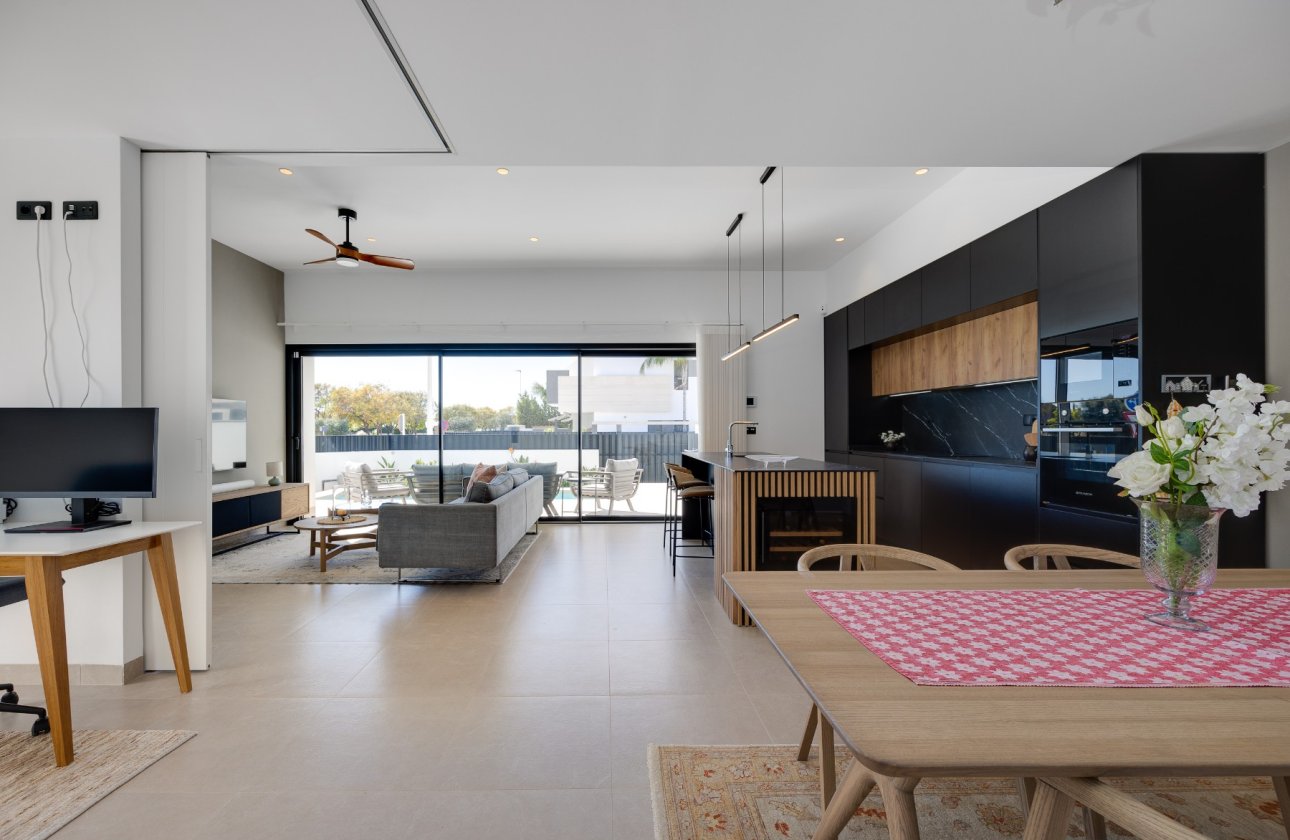 Resale - Bungalow -
Pilar de la Horadada - Costa Blanca