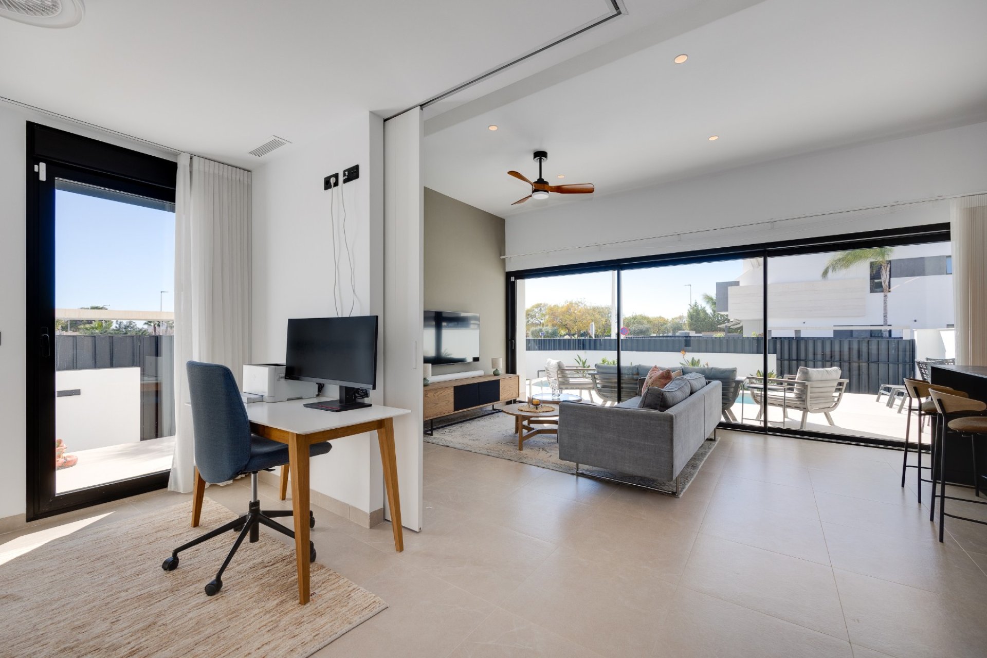 Resale - Bungalow -
Pilar de la Horadada - Costa Blanca