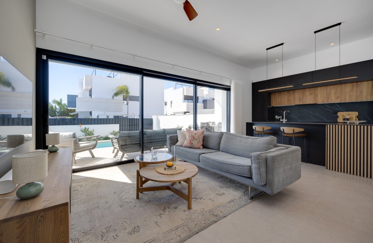 Resale - Bungalow -
Pilar de la Horadada - Costa Blanca