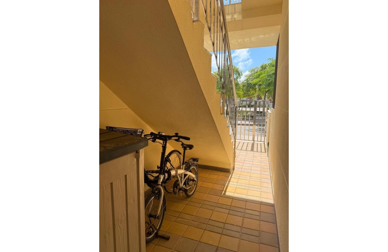 Resale - Bungalow -
Pilar de la Horadada - Costa Blanca