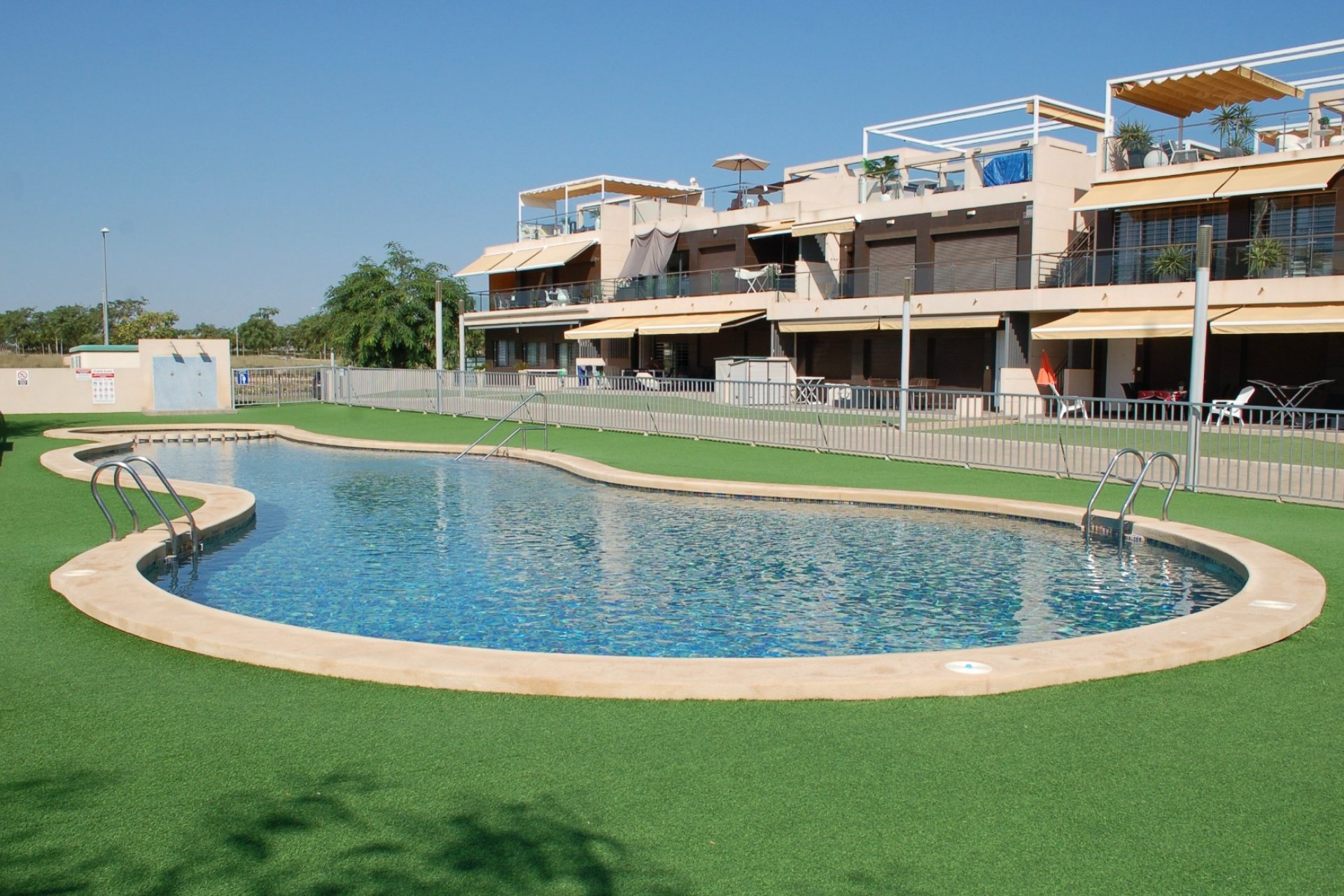 Resale - Bungalow -
Pilar de la Horadada - Costa Blanca