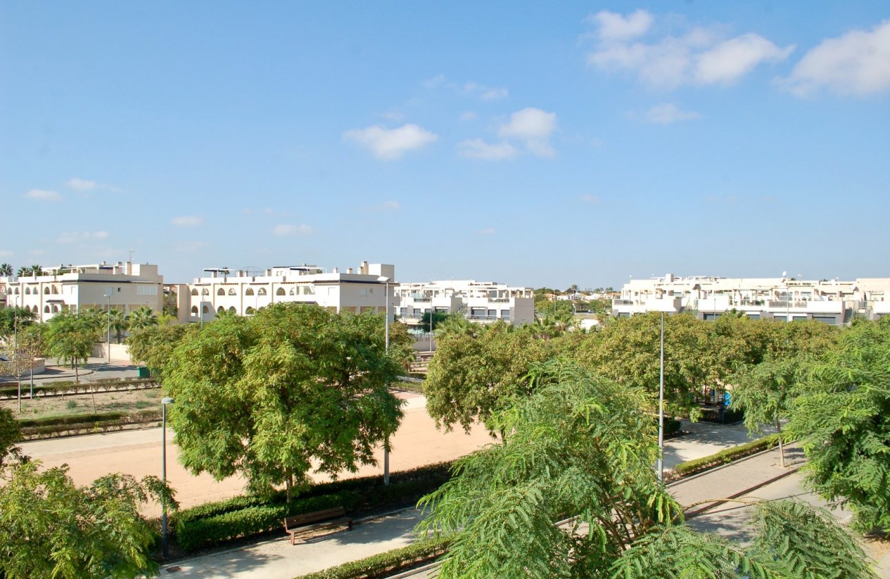 Resale - Bungalow -
Pilar de la Horadada - Costa Blanca
