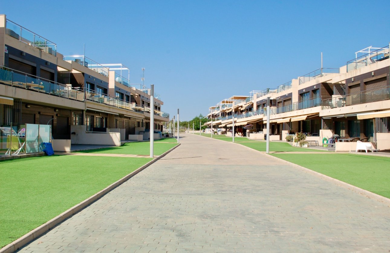 Resale - Bungalow -
Pilar de la Horadada - Costa Blanca