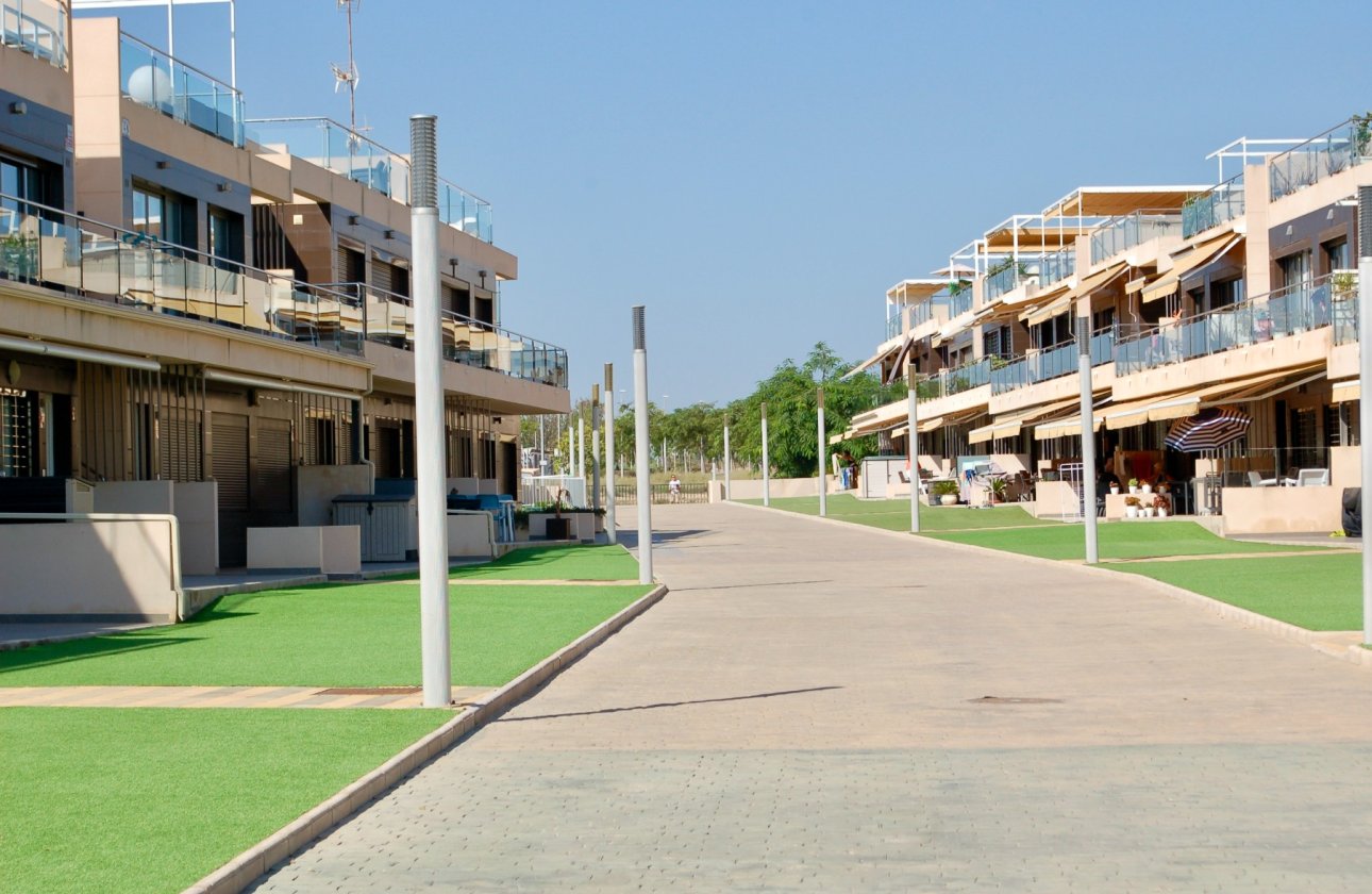 Resale - Bungalow -
Pilar de la Horadada - Costa Blanca