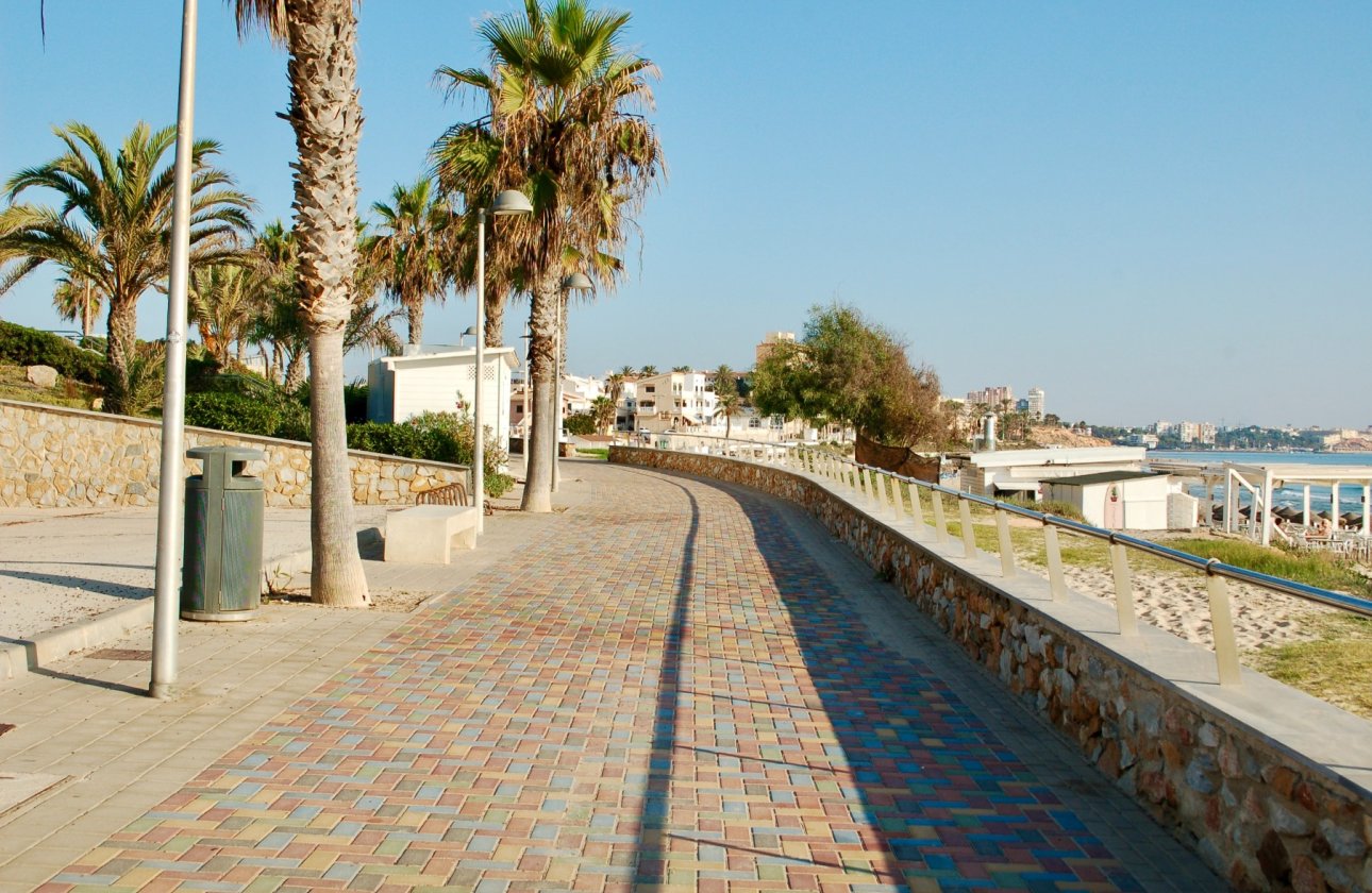 Resale - Bungalow -
Pilar de la Horadada - Costa Blanca