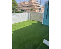 Resale - Bungalow -
Pilar de la Horadada - El Mojón