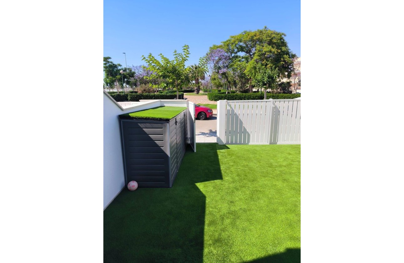 Resale - Bungalow -
Pilar de la Horadada - El Mojón