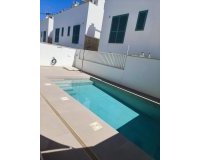 Resale - Bungalow -
Pilar de la Horadada - El Mojón