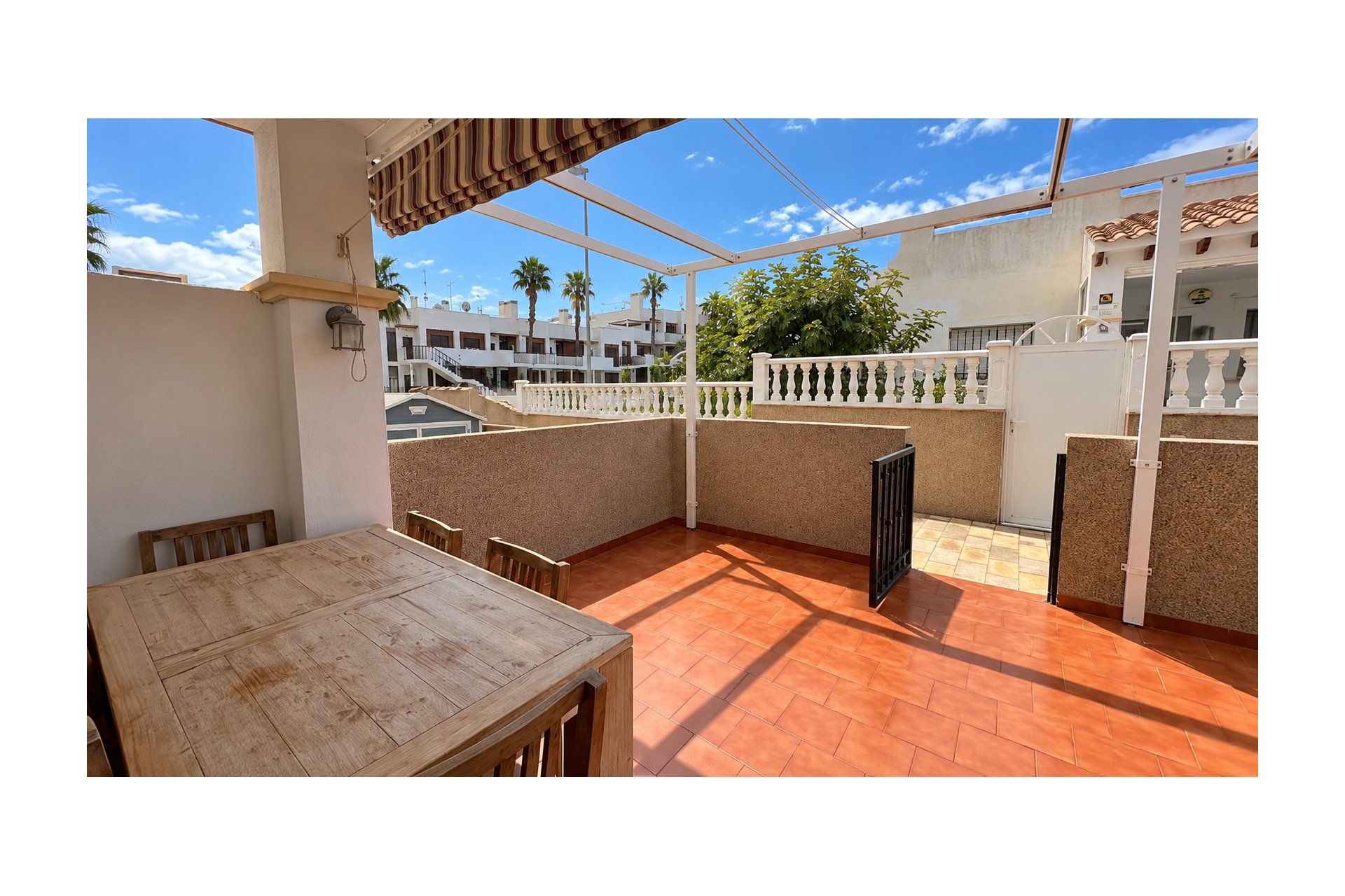 Resale - Bungalow -
Punta Prima - Costa Blanca
