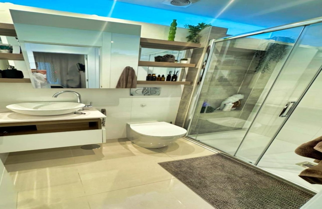 Resale - Bungalow -
Rojales - Inland