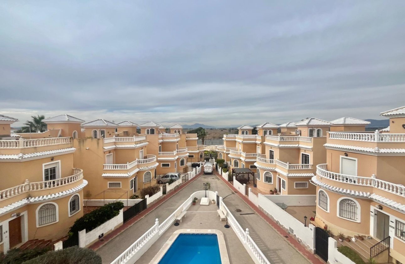 Resale - Bungalow -
San Fulgencio - La Marina