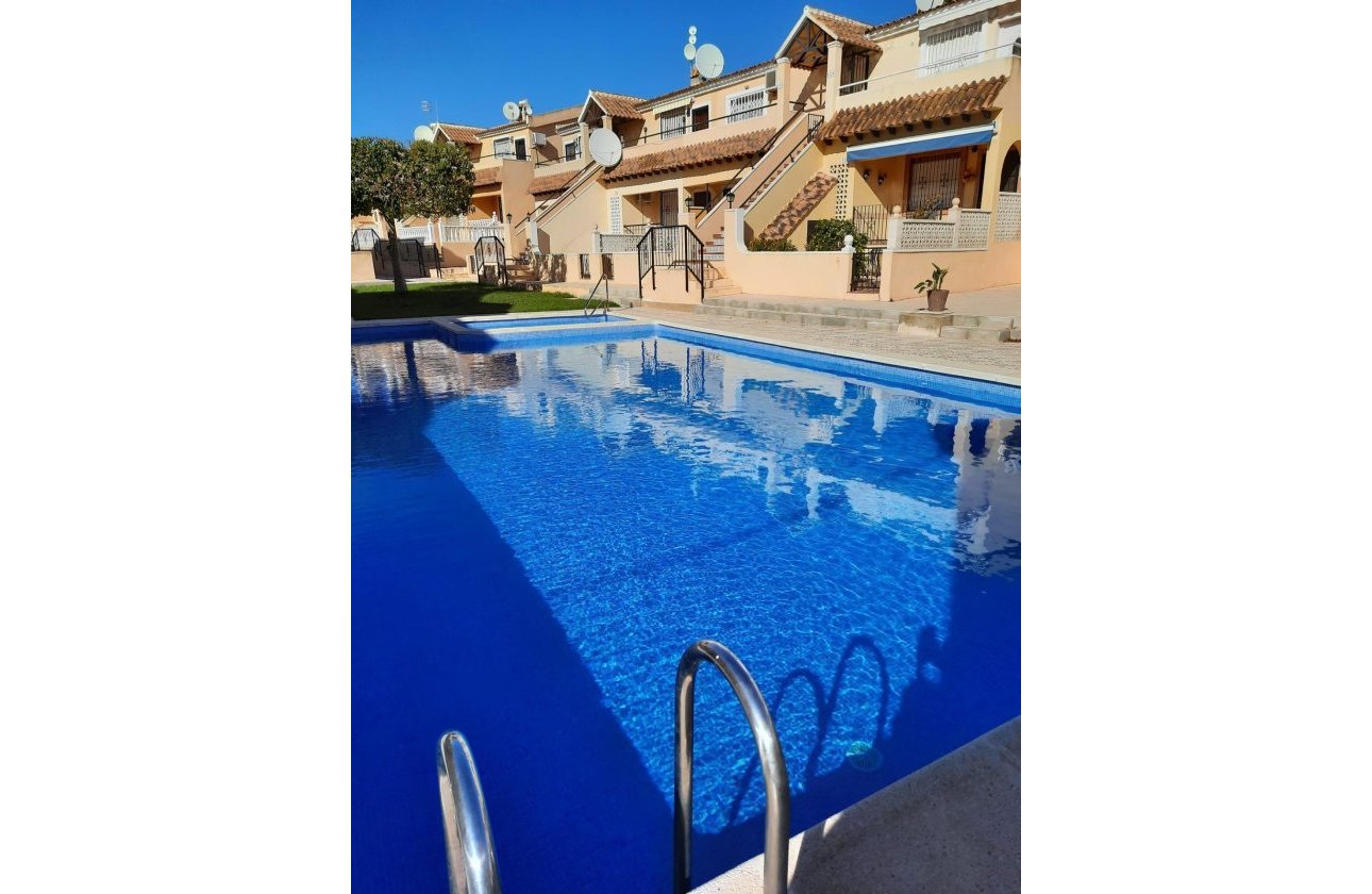 Resale - Bungalow -
San Miguel de Salinas - Costa Blanca Sur